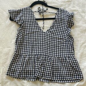 Abercrombie checkered top size XS